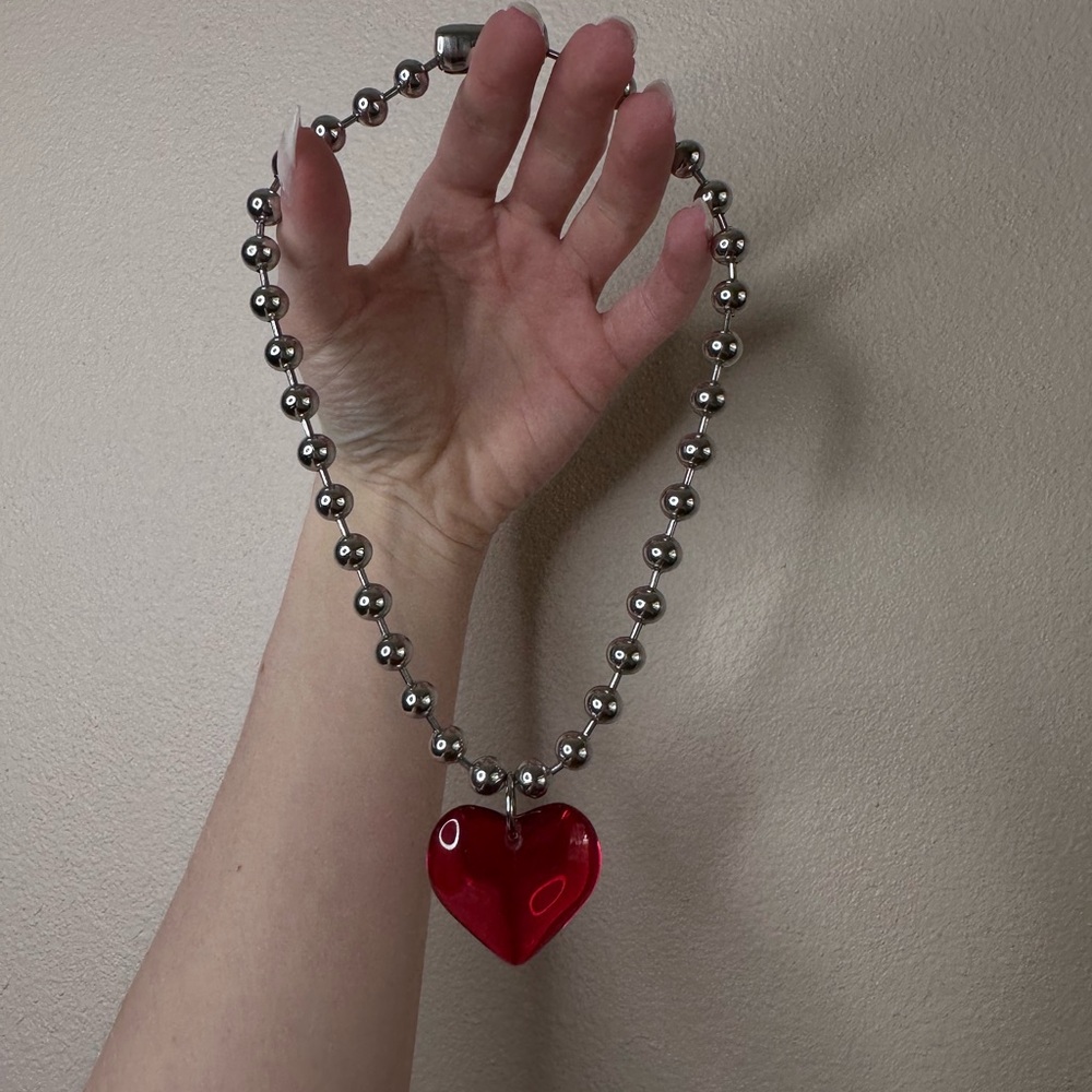 Silver metal necklace with Heart Pendant